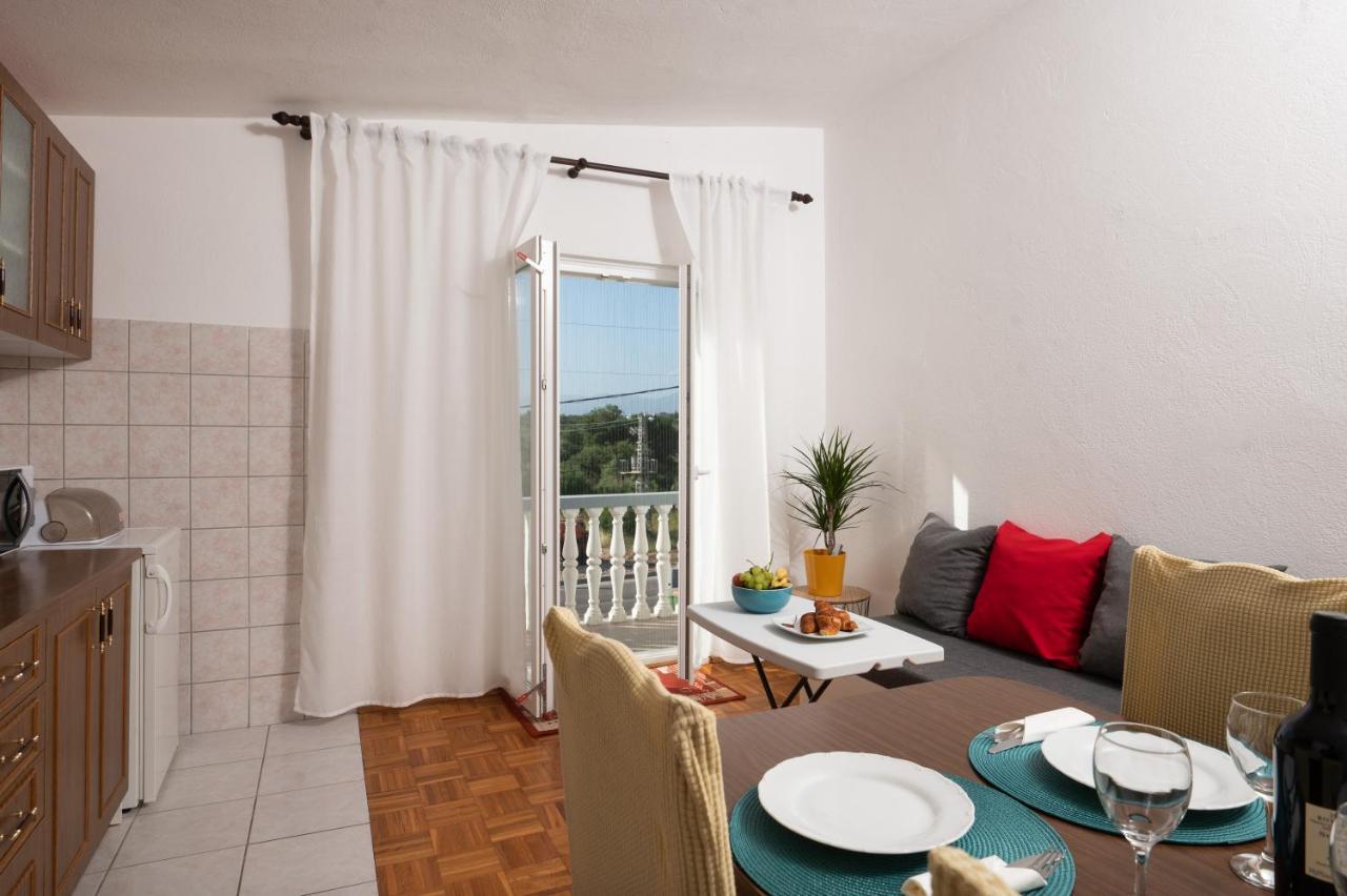 Marina'S Apartments Ražanac Zewnętrze zdjęcie