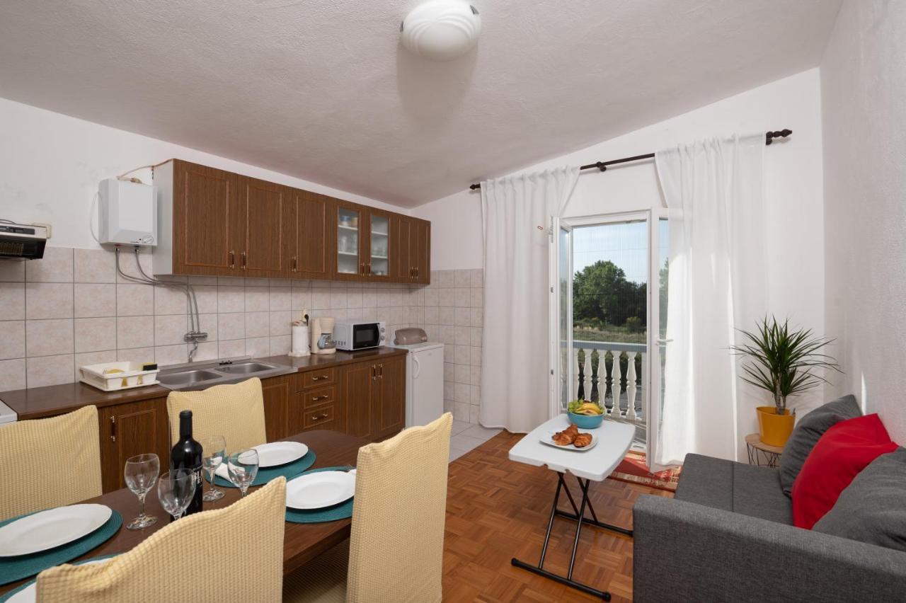 Marina'S Apartments Ražanac Zewnętrze zdjęcie