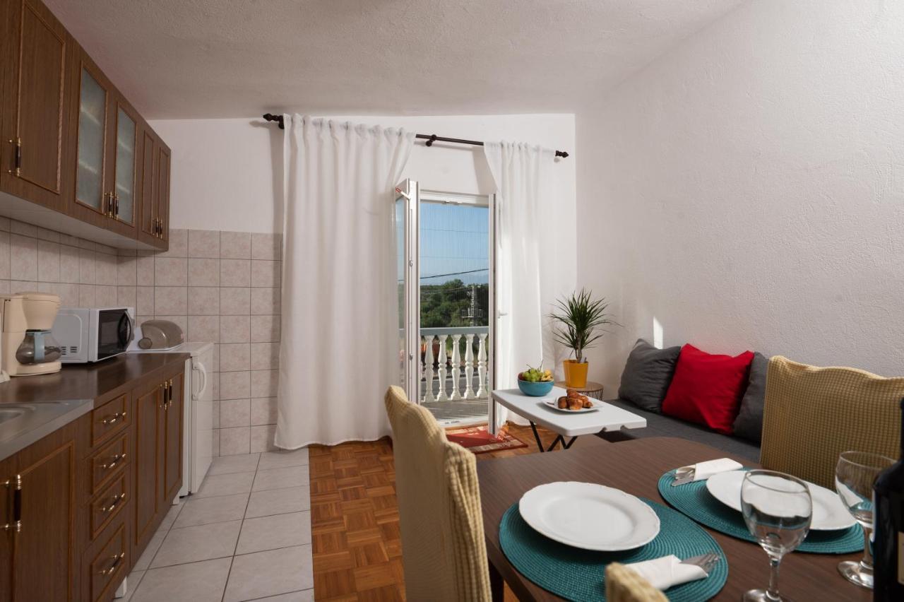 Marina'S Apartments Ražanac Zewnętrze zdjęcie