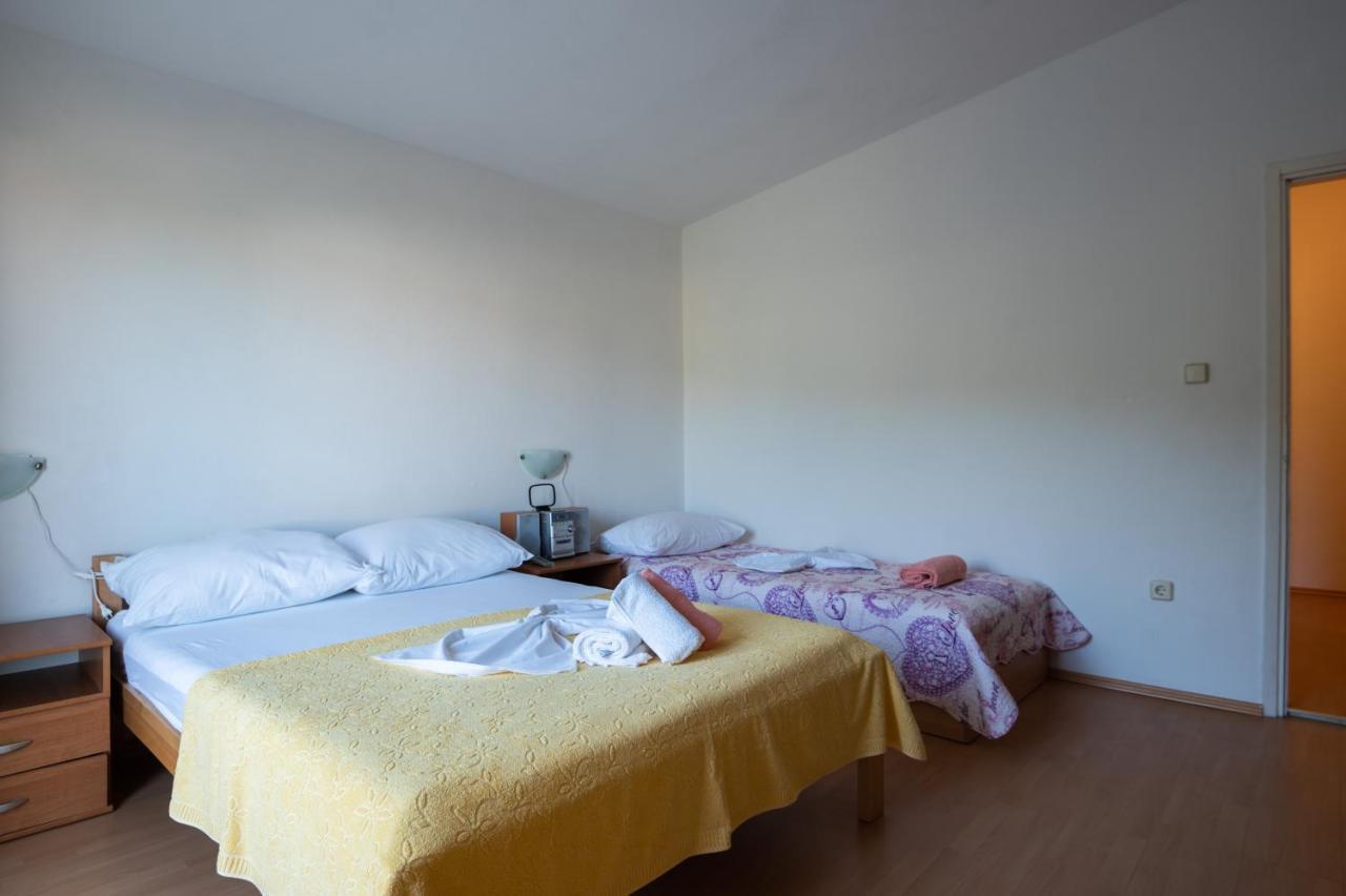 Marina'S Apartments Ražanac Zewnętrze zdjęcie