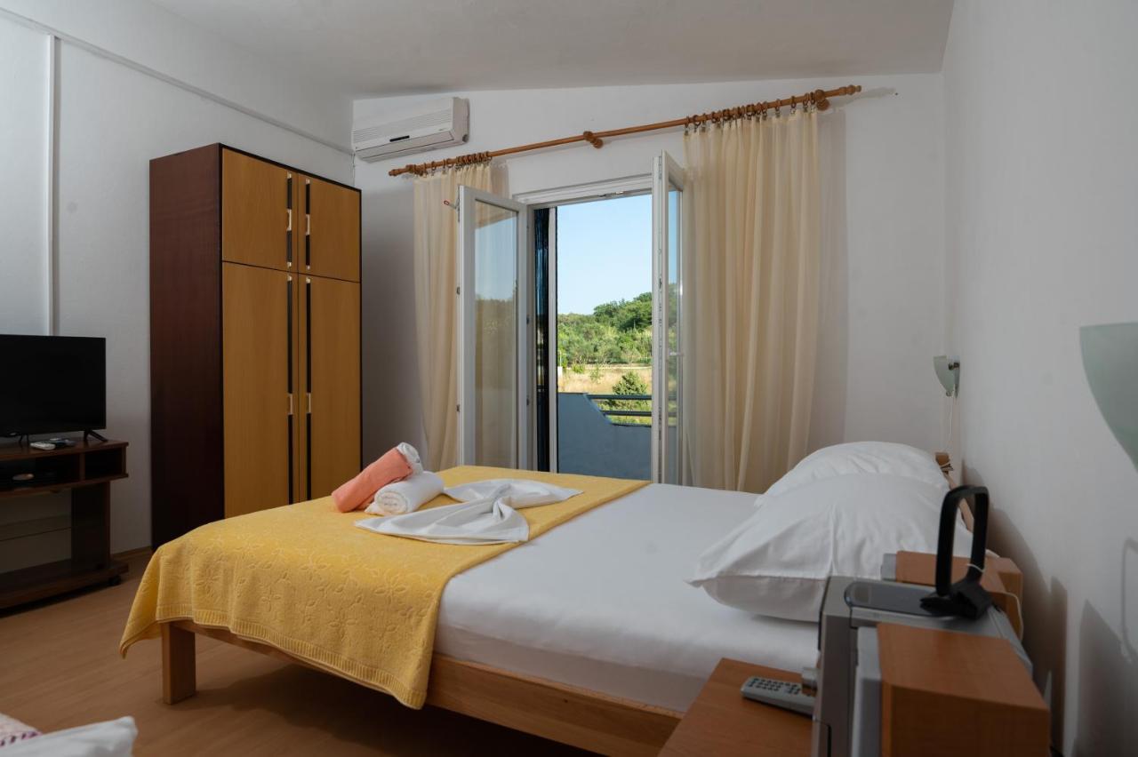 Marina'S Apartments Ražanac Zewnętrze zdjęcie