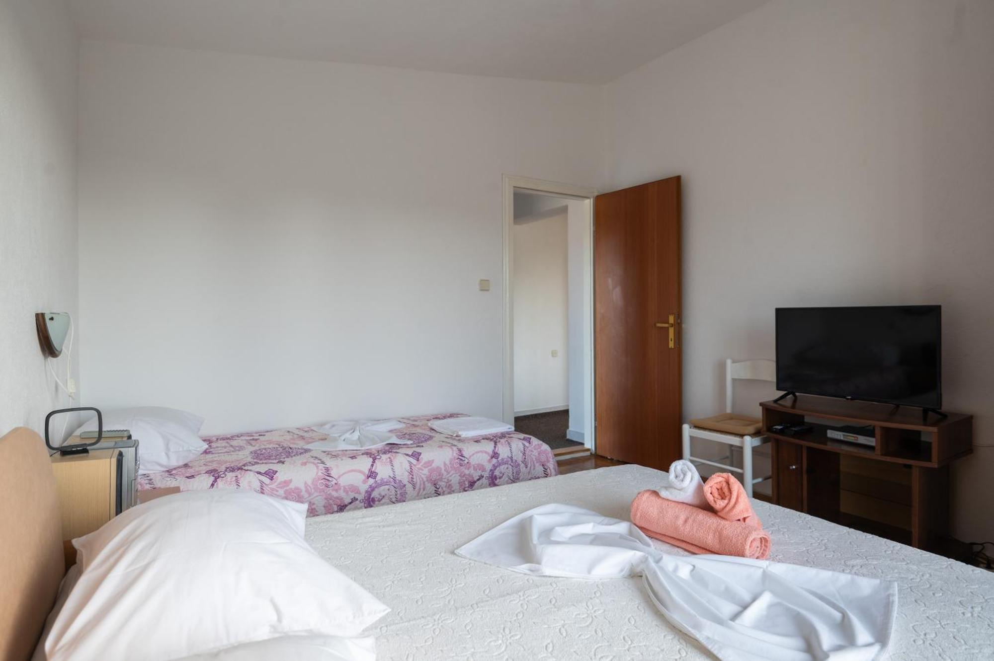 Marina'S Apartments Ražanac Pokój zdjęcie