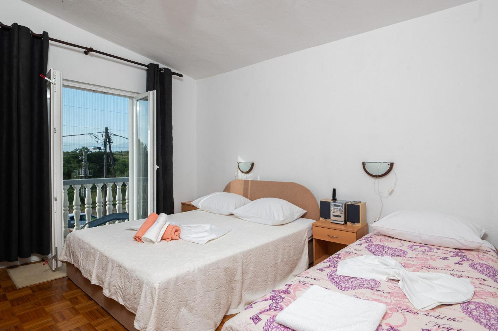 Marina'S Apartments Ražanac Pokój zdjęcie